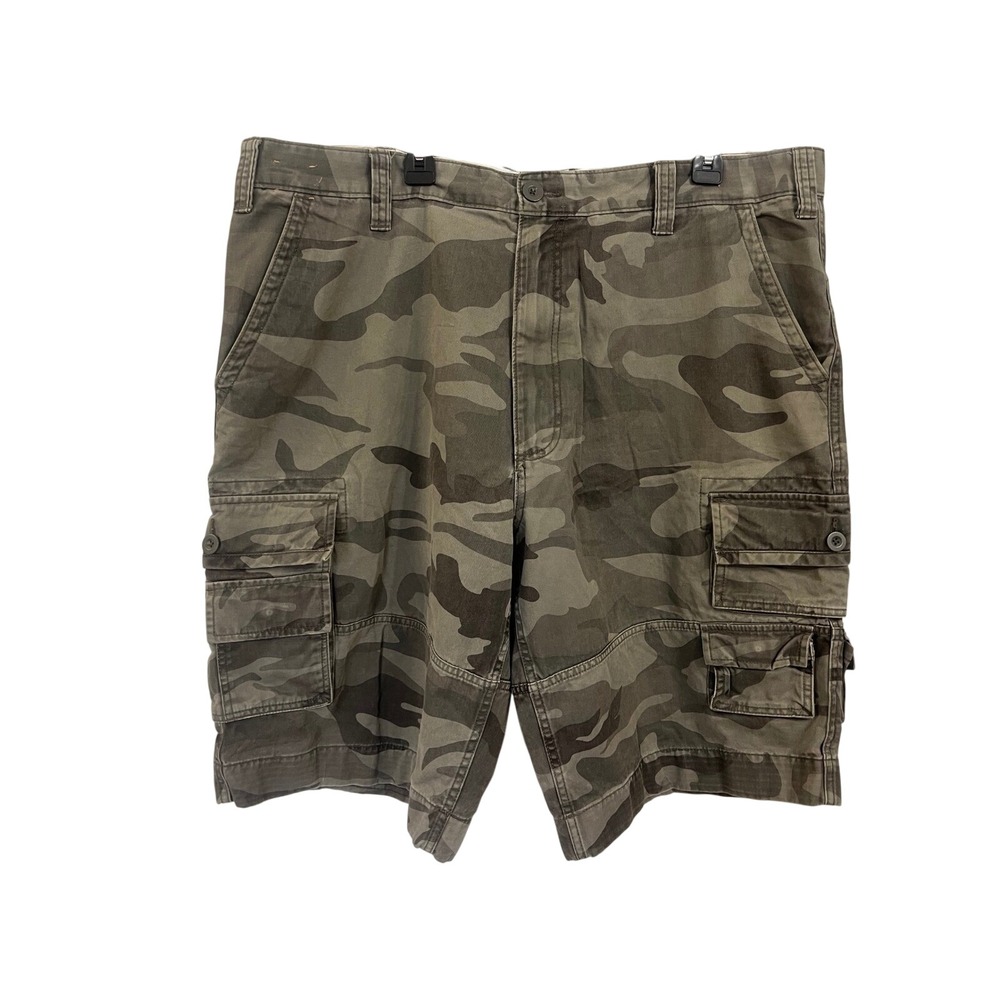 Roundtree & Yorke Mens 44 Green Camouflage Cotton Cargo Shorts Relaxed Fit Camo